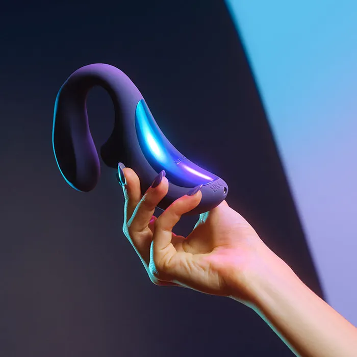 Lelo Enigma Wave Clit And GSpot Triple Stimulator Cyber Purple Lelo Vibrators Lelo Enigma Wave Clit And GSpot Triple Stimulator Cyber Purple Lelo Vibrators